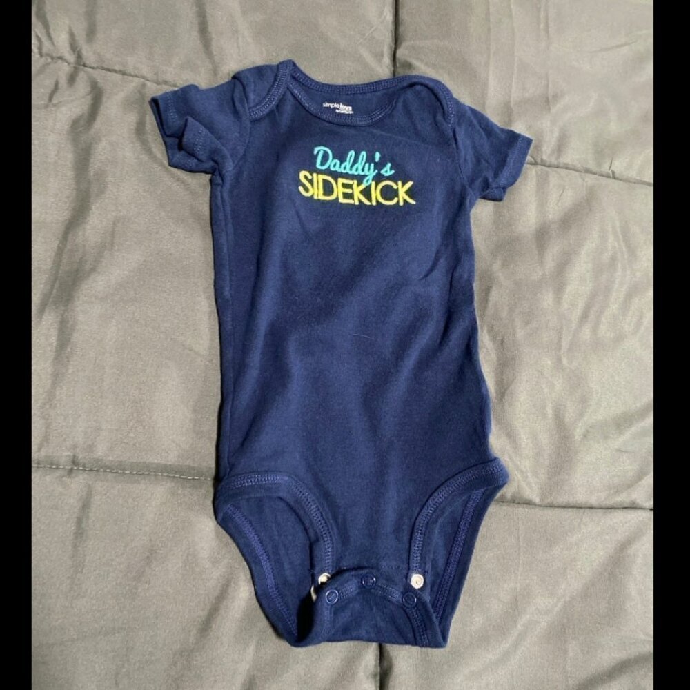 Set of 3 Carter's Onesies - Picture 4 of 5